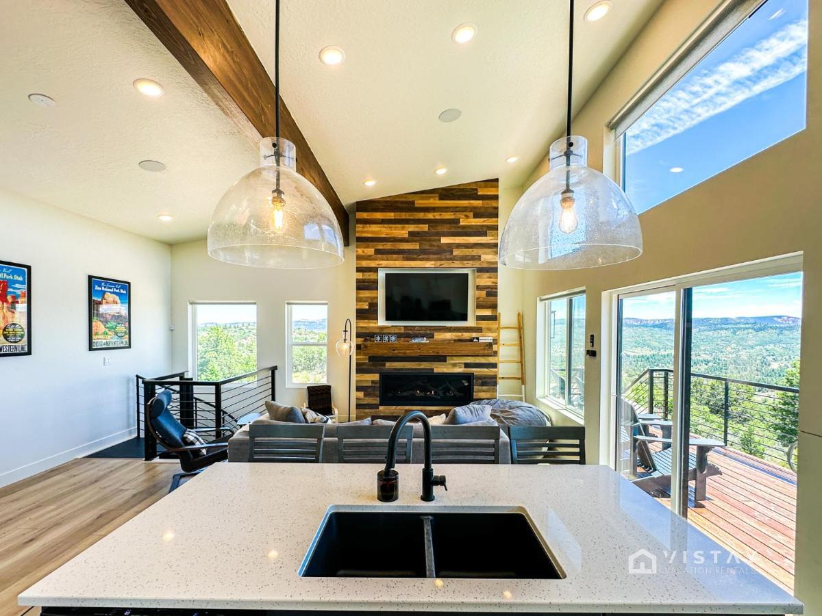 Bryce View Cabin - New Cabin With Amazing Views! Alton エクステリア 写真